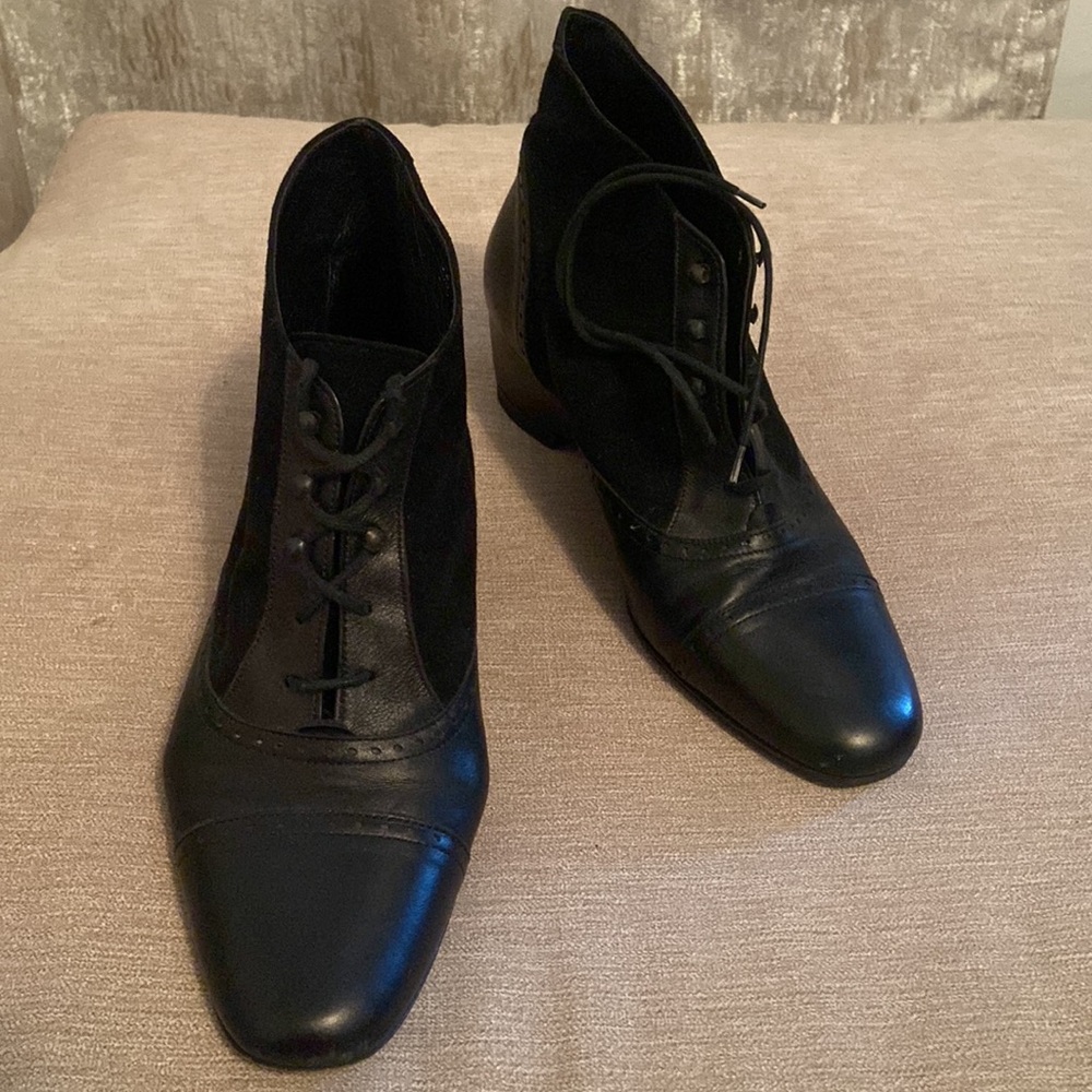 Vardo Oxford style boots